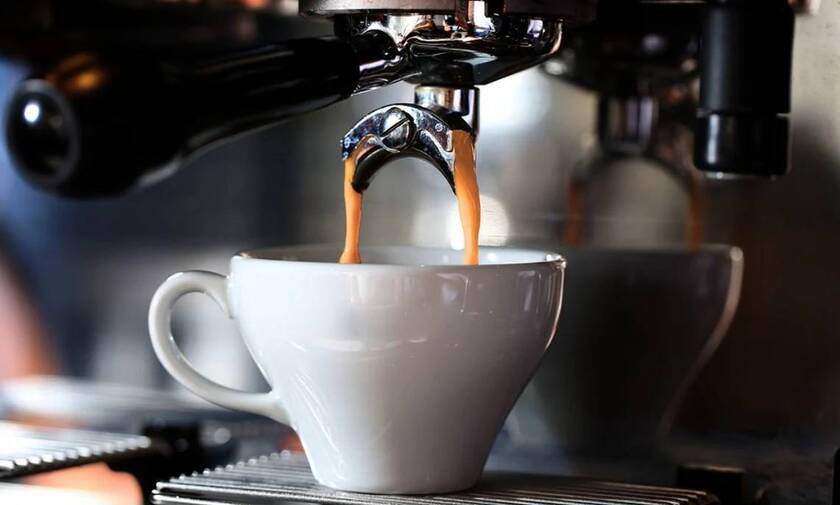 Καφές: Ακριβότερος σε πλαστικό και χάρτινο ποτήρι από την Πρωτοχρονιά