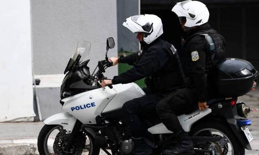 Οι «άγγελοι» των Χριστουγέννων: Η σωτήρια επέμβαση αστυνομικών στη Θεσσαλονίκη