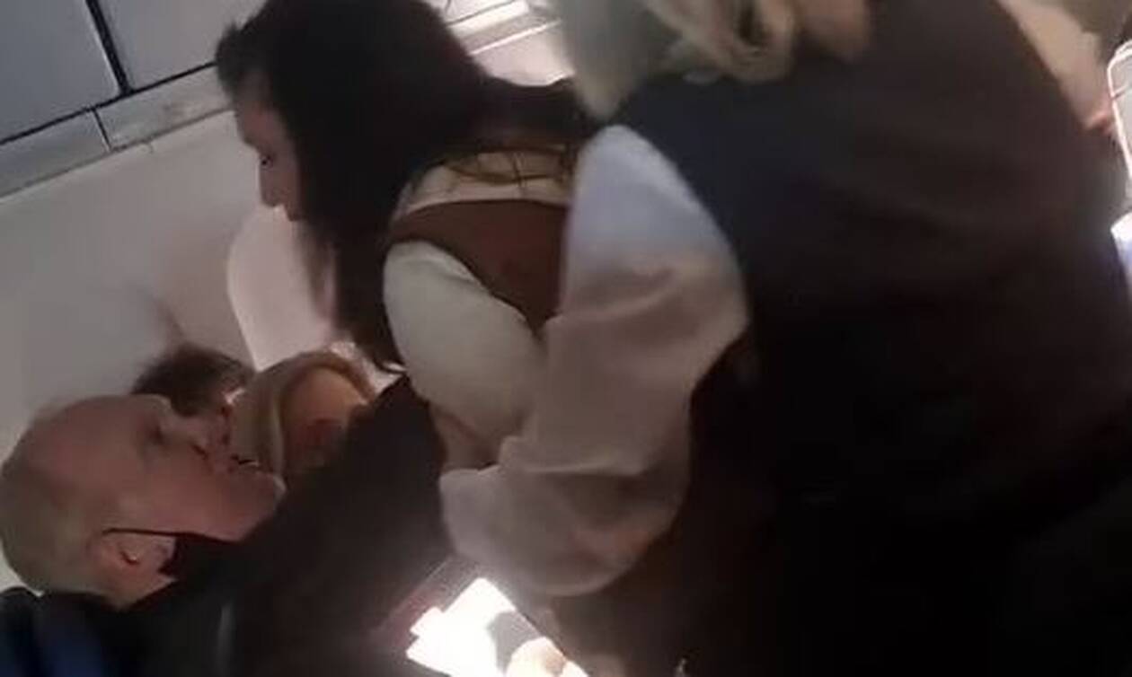 Άγριος καβγάς για μια μάσκα σε πτήση στις ΗΠΑ – Γυναίκα χαστούκισε άλλο επιβάτη