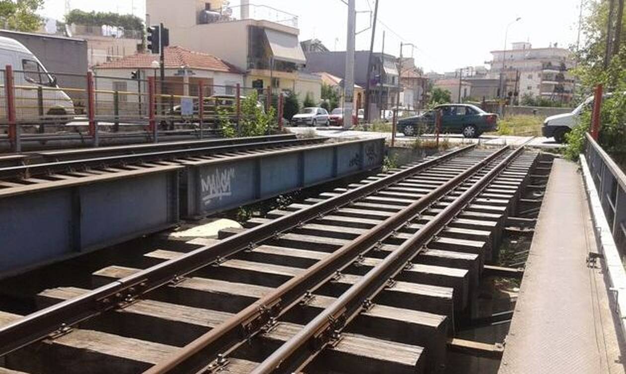 Βόλος: Συγκλονίζει η αυτοκτονία 62χρονου - Έκανε τον σταυρό του και «βούτηξε» μπροστά στο τρένο