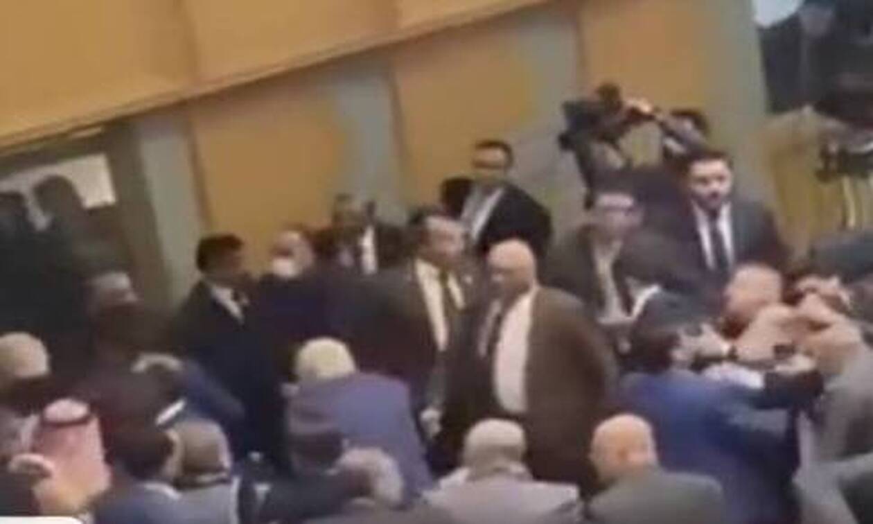Ιορδανία: «Ρινγκ» το κοινοβούλιο - Μπουνιές και κλωτσιές για τη συνταγματική αναθεώρηση
