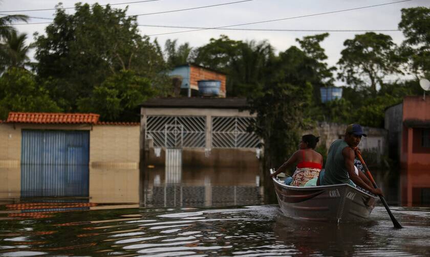 Πλημμύρες στη Βραζιλία: Μετά την καταστροφή, απελπισία και πολεμική