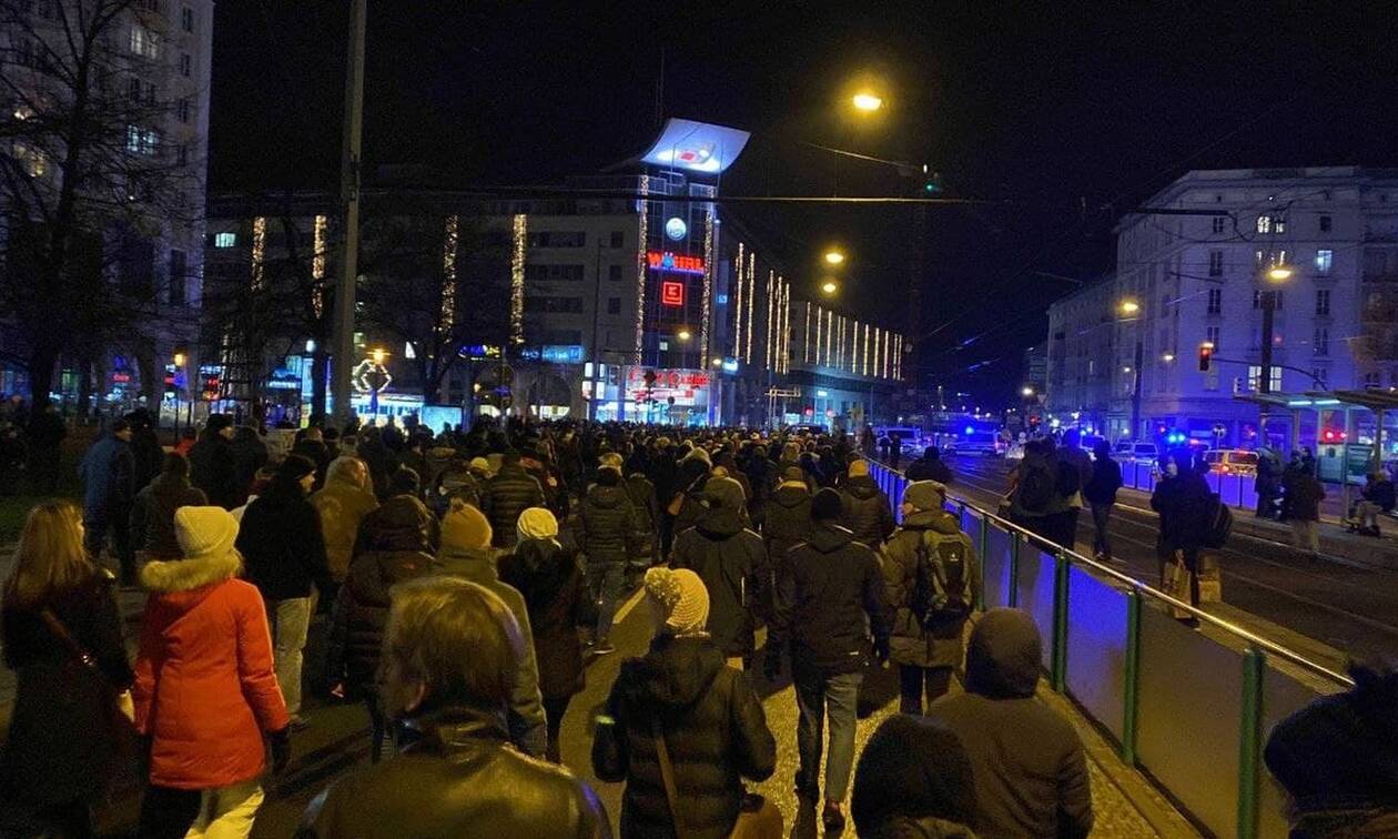 Γερμανία: Επεισόδια στο Μαγδεμβούργο σε διαδήλωση κατά των μέτρων για τον κορονοϊό
