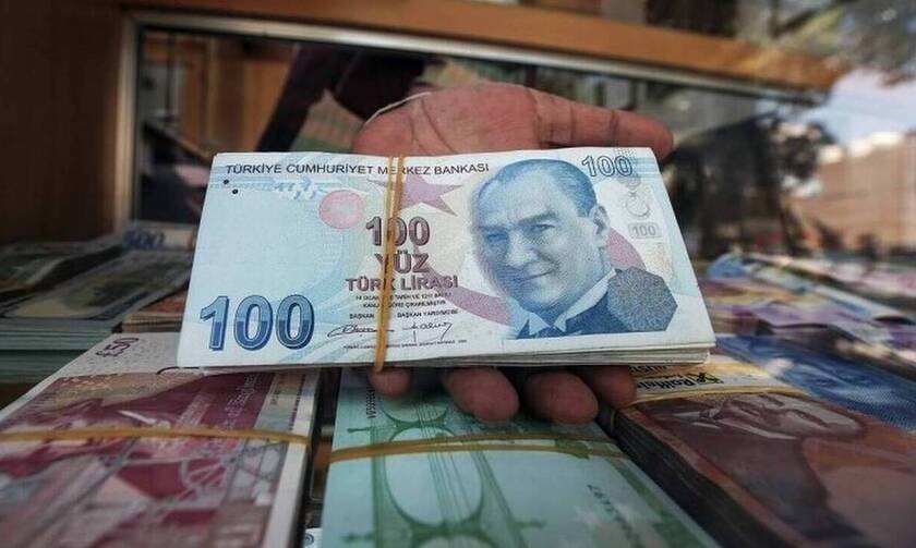 Στις 13,5 λίρες σκαρφάλωσε εκ νέου η ισοτιμία της τουρκικής λίρας με το δολάριο