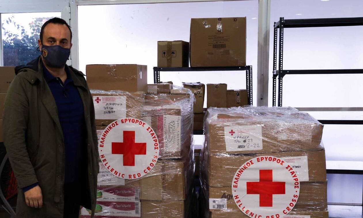 Ο Ελληνικός Ερυθρός Σταυρός ενισχύει το Κοινωνικό Παντοπωλείο του Δήμου Παλαιού Φαλήρου