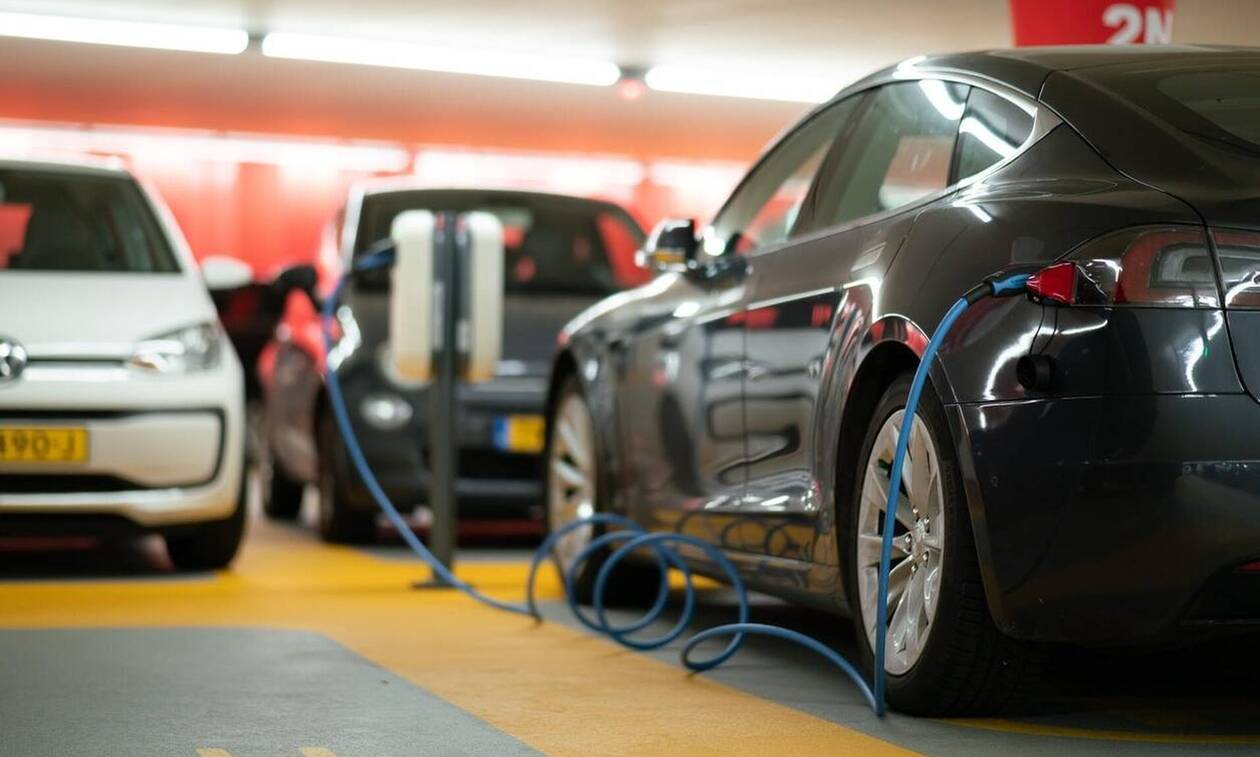 Έρευνα: H μπαταρία ενός ηλεκτρικού αυτοκινήτου αποδίδει τα μέγιστα στην Αθήνα