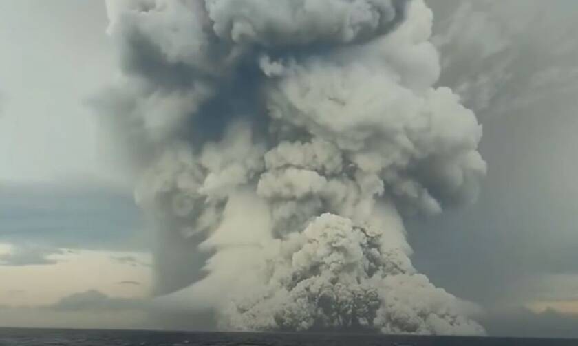 H έκρηξη ηφαιστείου στο νησιωτικό κράτος Τόνγκα