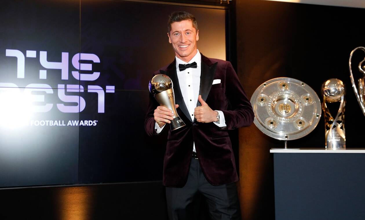 FIFA The Best: Κορυφαίος ποδοσφαιριστής ο Ρόμπερτ Λεβαντόφσκι - Βραβεύθηκε για το ρεκόρ ο Ρονάλντο