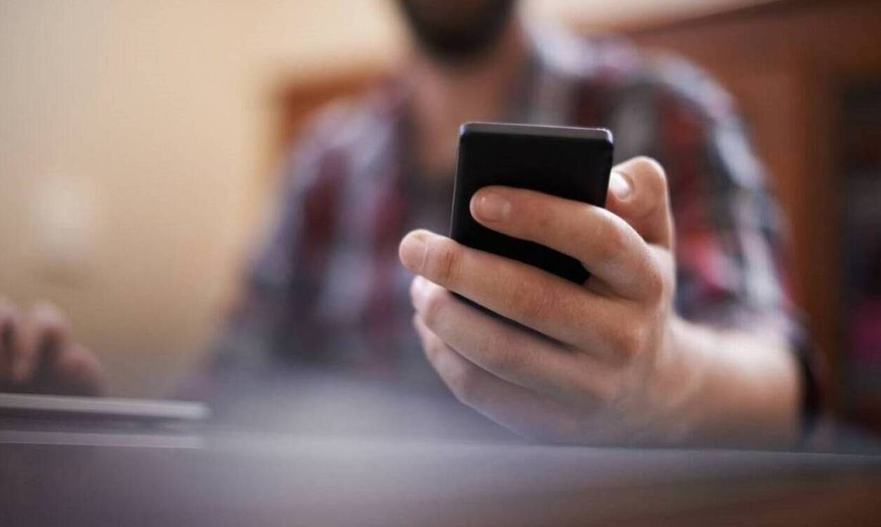 Έκκληση Σφακιανάκη για τις e-απάτες: Μην απαντάτε σε sms και τηλέφωνα – Πρέπει να εκπαιδευτούμε
