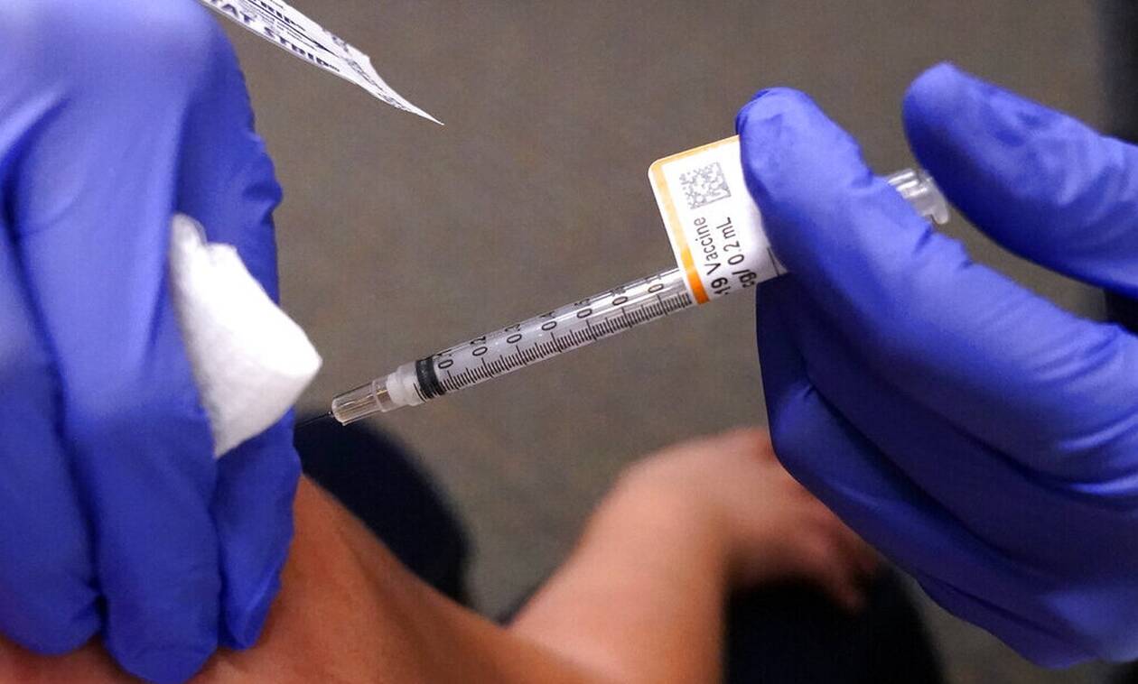 Κορονοϊός - Εμβόλιο: Υπό εξέταση από τον ΕΜΑ η αναμνηστική δόση της Pfizer σε παιδιά 12-15 ετών