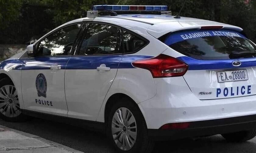 Κρήτη: Άγριος καβγάς στη μέση του δρόμου -  41χρονος χτύπησε την 58χρονη σύζυγό του