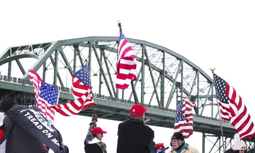 Ο Καναδάς ανοίγει τη γέφυρα Ambassador - Ικανοποίηση στις ΗΠΑ