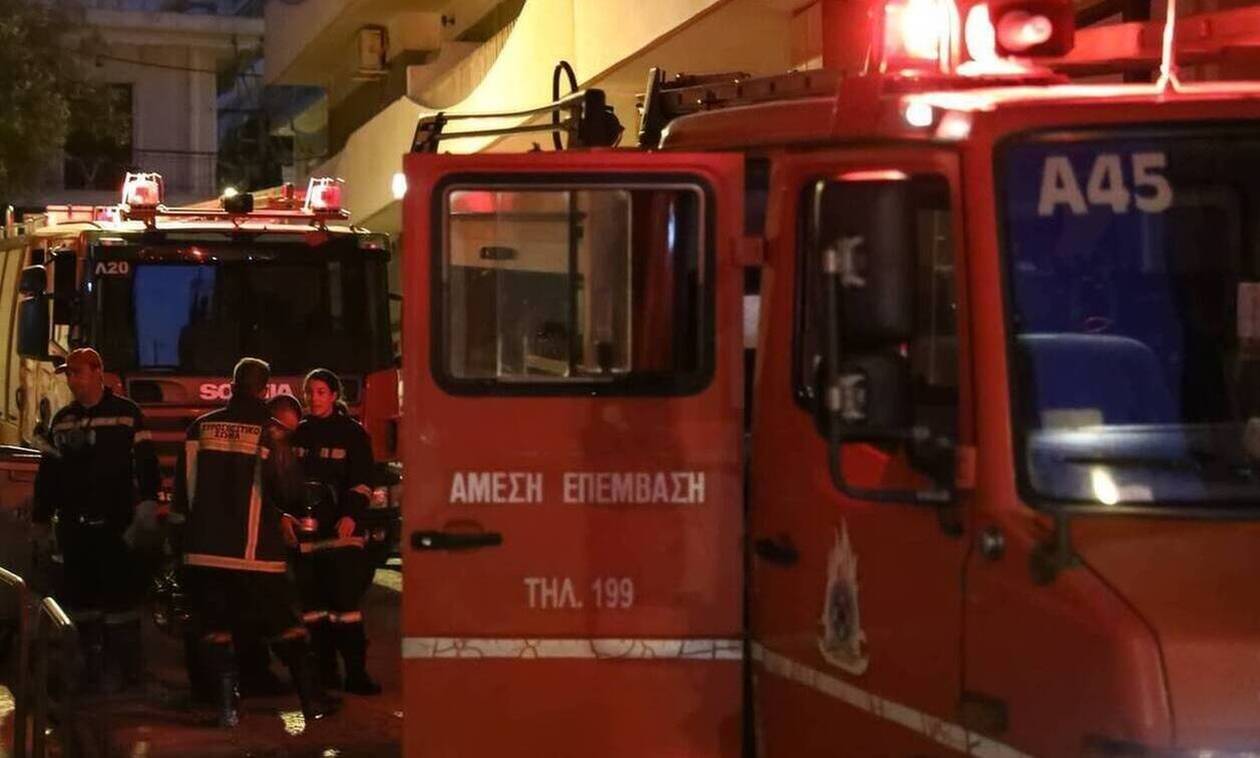 Θεσσαλονίκη: Στο νοσοκομείο με αναπνευστικά προβλήματα άνδρας μετά από πυρκαγιά σε διαμέρισμα