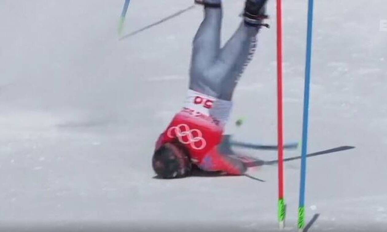 Χειμερινοί Ολυμπιακοί Αγώνες: Τρομακτική πτώση αθλητή του σκι – Το κράνος τού έσωσε τη ζωή (video)
