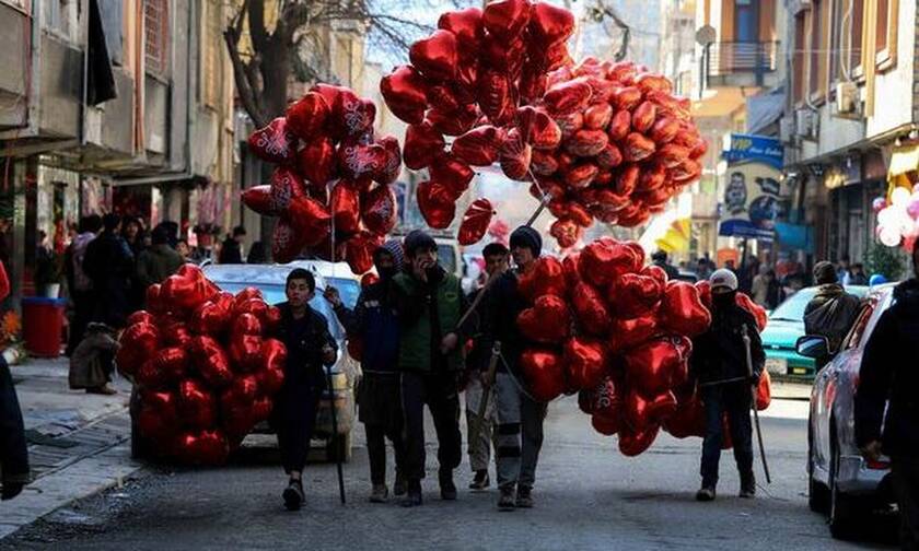 Αφγανιστάν: Οι Ταλιμπάν ισοπέδωσαν τα πάντα του Αγίου Βαλεντίνου - Διέλυσαν λουλούδια και μπαλόνια