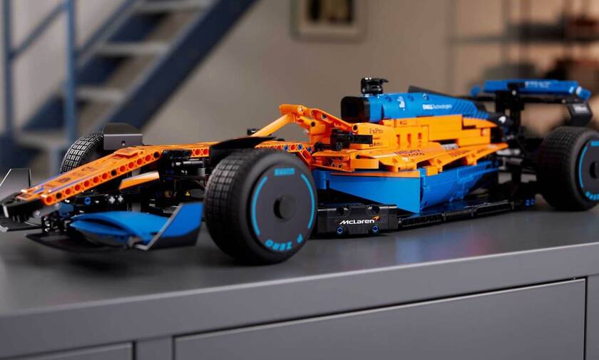 Αυτή η McLaren F1 αποτελείται από 1.432 κομμάτια