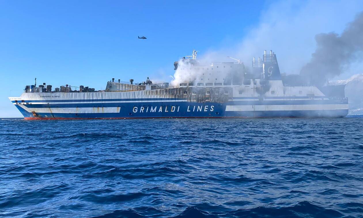 Euroferry Olympia: Ζωντανός εντοπίστηκε στην πρύμνη του πλοίου ένας από τους αγνοούμενους