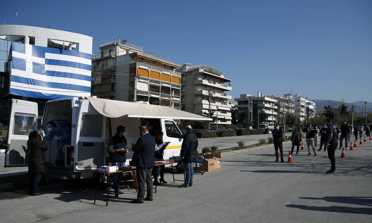 Κορονοϊός στην Ελλάδα: Πού εντοπίστηκαν τα 9.596 κρούσματα που ανακοινώθηκαν την Κυριακή (20/2)
