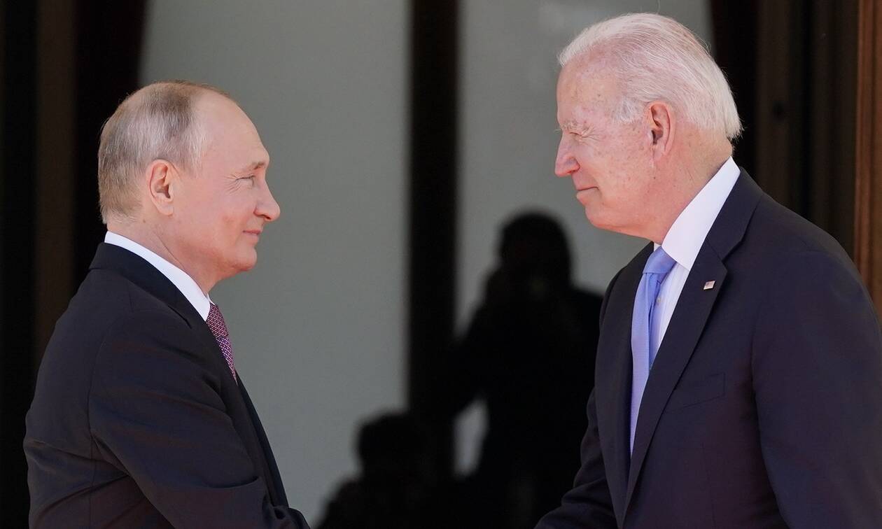 Ραγδαίες εξελίξεις: Πρωτοβουλία Μακρόν για σύνοδο κορυφής μεταξύ Μπάιντεν - Πούτιν