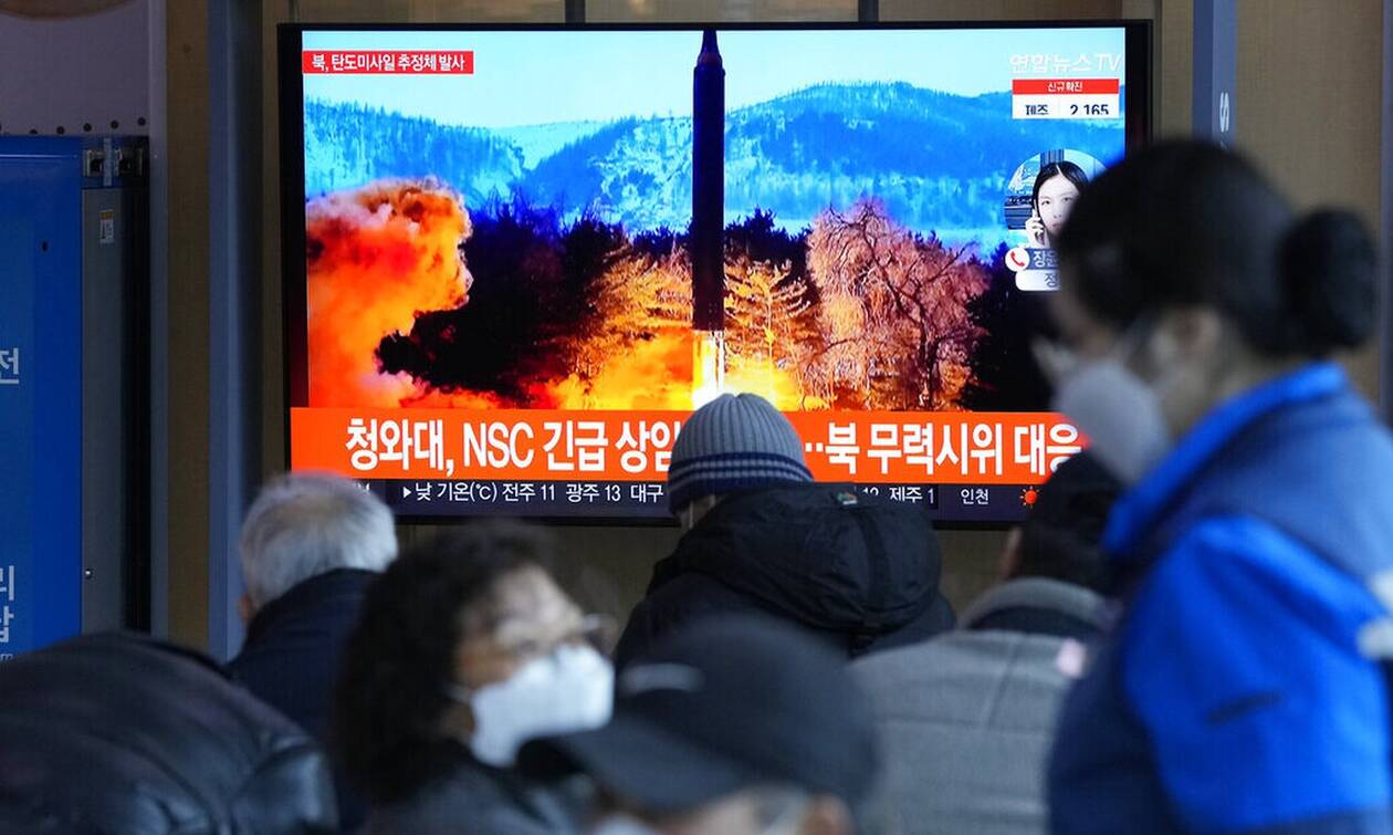 Νότια Κορέα: «Λυπηρή» η εκτόξευση πυραύλου από τη Βόρεια Κορέα μεσούσης της ουκρανικής κρίσης