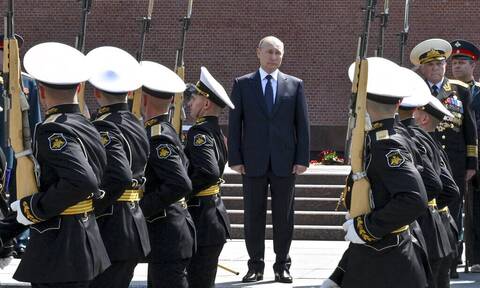 Γιατί ο «περίπατος» Πούτιν στην Ουκρανία έγινε «Γολγοθάς» - O πτέραρχος Κ. Ιατρίδης στο Newsbomb.gr
