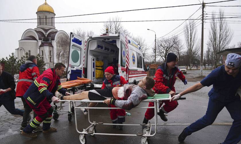 Πόλεμος στην Ουκρανία: Πάνω από 100 άμαχοι έχουν τραυματιστεί στη Μαριούπολη