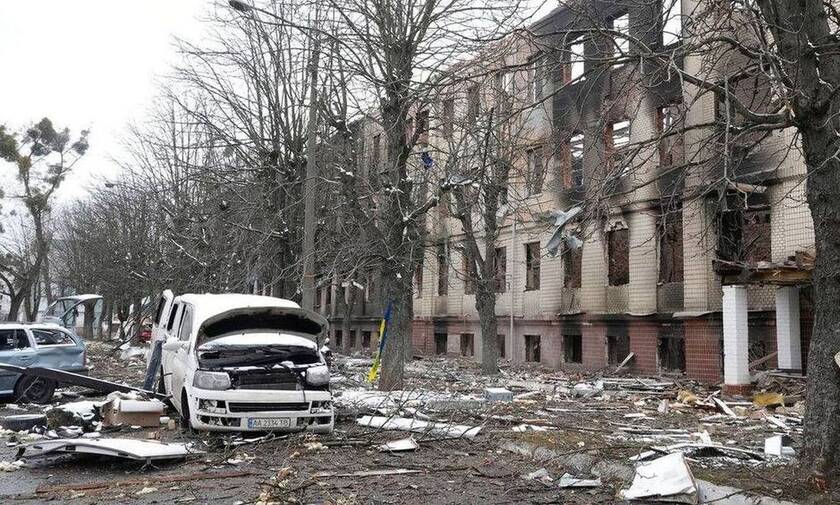 Πόλεμος στην Ουκρανία: Ήχησαν οι καμπάνες σε όλη την Ευρώπη σε ένδειξη αλληλεγγύης