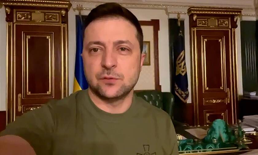 Πόλεμος στην Ουκρανία: Νέο μήνυμα Ζελένσκι - «Δεν έχω φύγει, δόξα στην Ουκρανία»