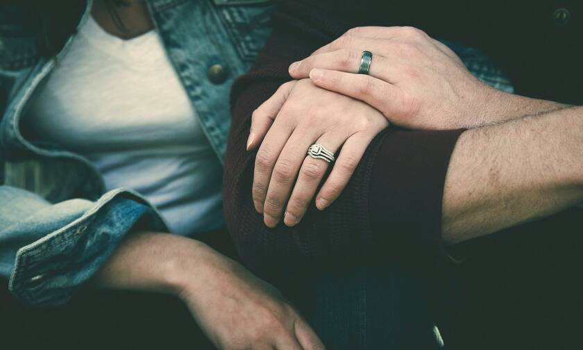 Βόλος: Δάγκωσε τον πρώην σύζυγο της στο χέρι μόλις τον είδε με τη νέα του σύντροφο