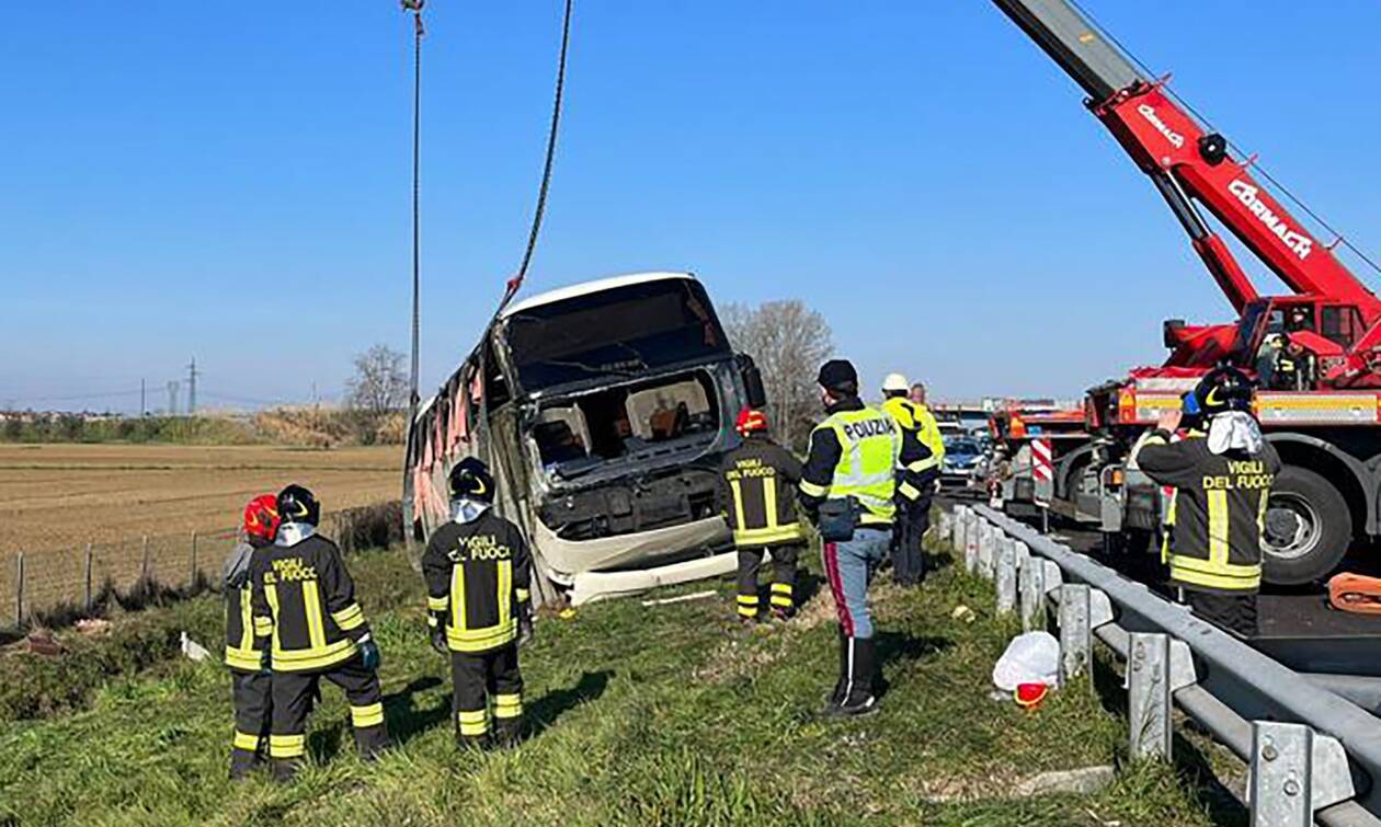 Ιταλία: Ένας άνθρωπος έχασε τη ζωή του, όταν ανετράπη λεωφορείο που μετέφερε Ουκρανούς πρόσφυγες