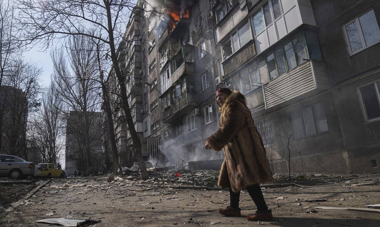 Πόλεμος στην Ουκρανία: «Σβήνει» η πολιορκημένη Μαριούπολη των χιλιάδων νεκρών