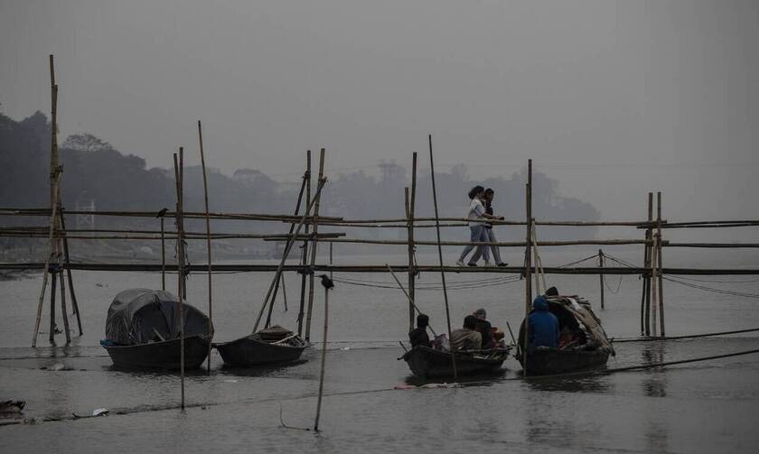 Μπανγκλαντές: Πέντε νεκροί, δεκάδες αγνοούμενοι σε ναυάγιο πορθμείου