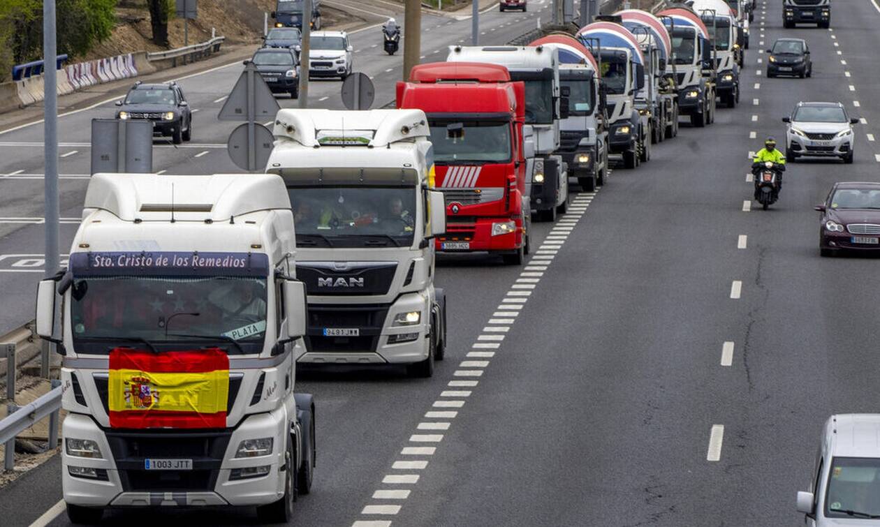 Ισπανία: Η απεργία των οδηγών φορτηγών επηρεάζει την εφοδιαστική αλυσίδα – Ξεμένουν από τρόφιμα