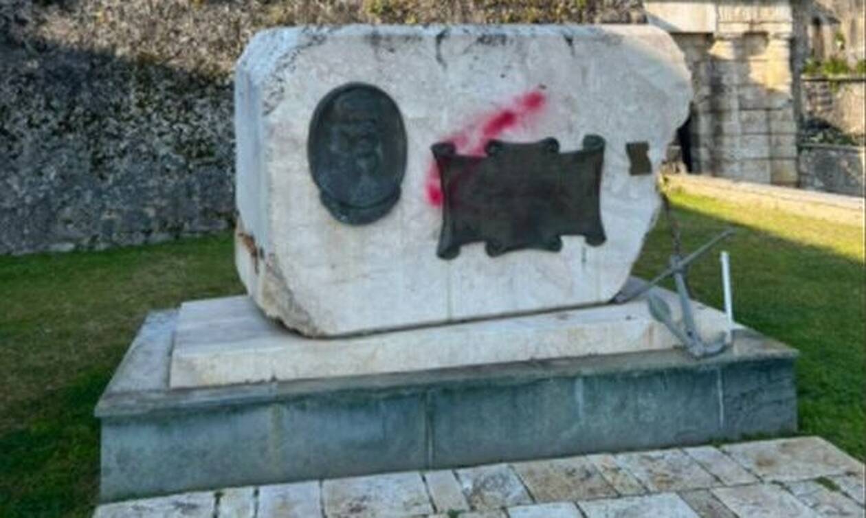 Κέρκυρα: Άγνωστοι βεβήλωσαν ρωσικό μνημείο