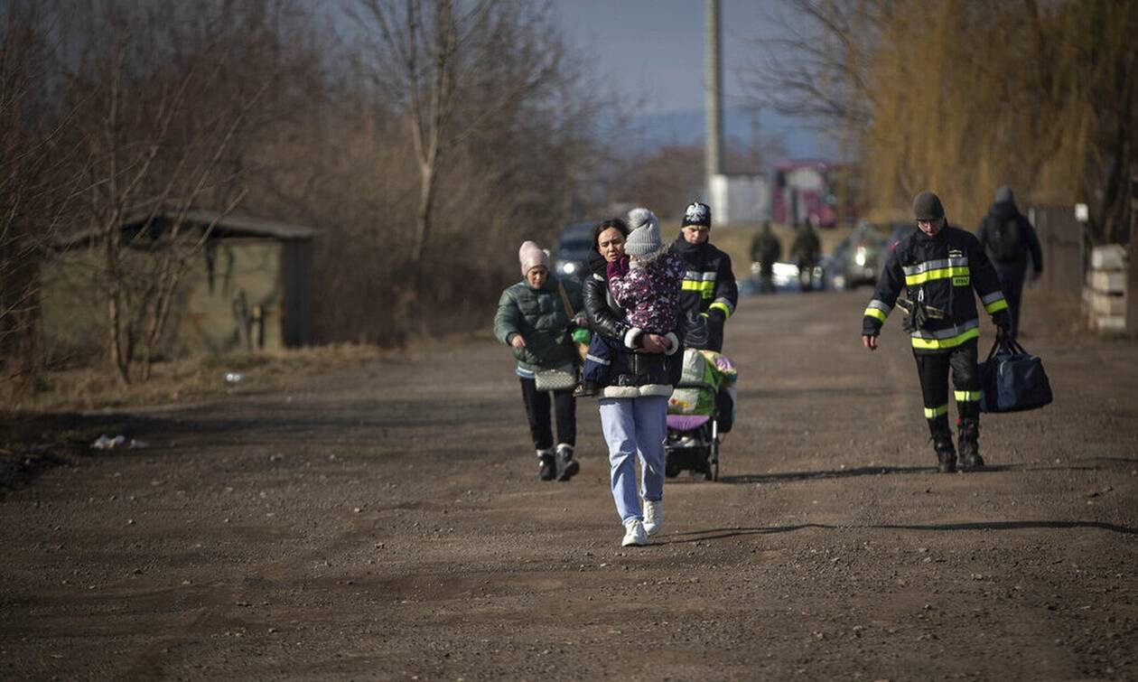 Πόλεμος στην Ουκρανία: 1.099 άμαχοι εγκατέλειψαν την Κυριακή τις πολιορκημένες πόλεις της χώρας
