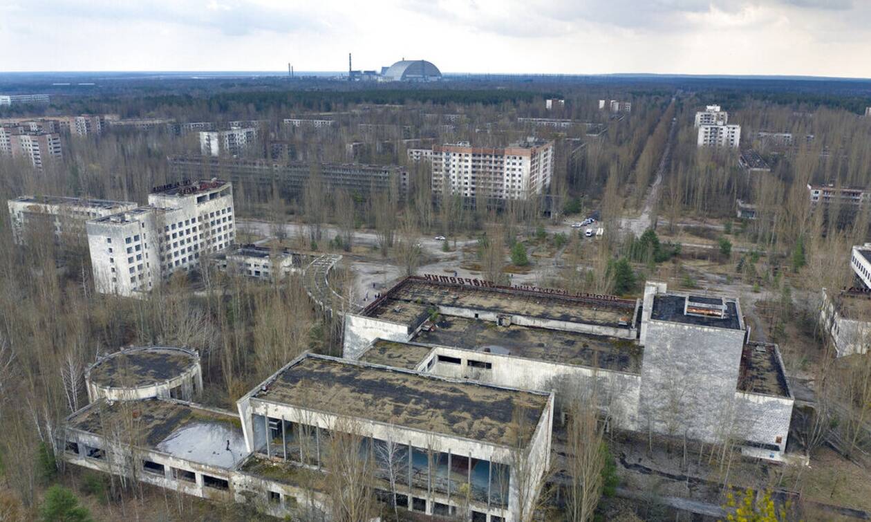 Πόλεμος στην Ουκρανία: Οι Ρώσοι στρατιώτες αποχωρούν από τον πυρηνικό σταθμό του Τσερνόμπιλ