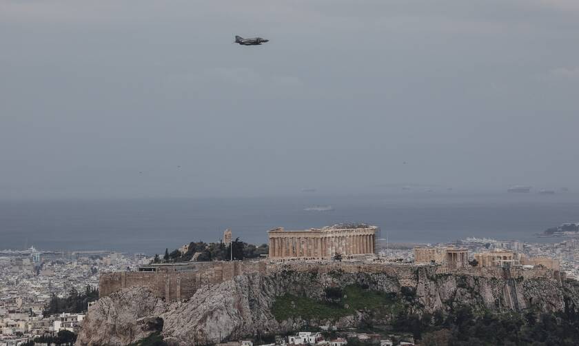 «Ηνίοχος 2022»: Μαχητικά αεροσκάφη πάνω από την Αθήνα