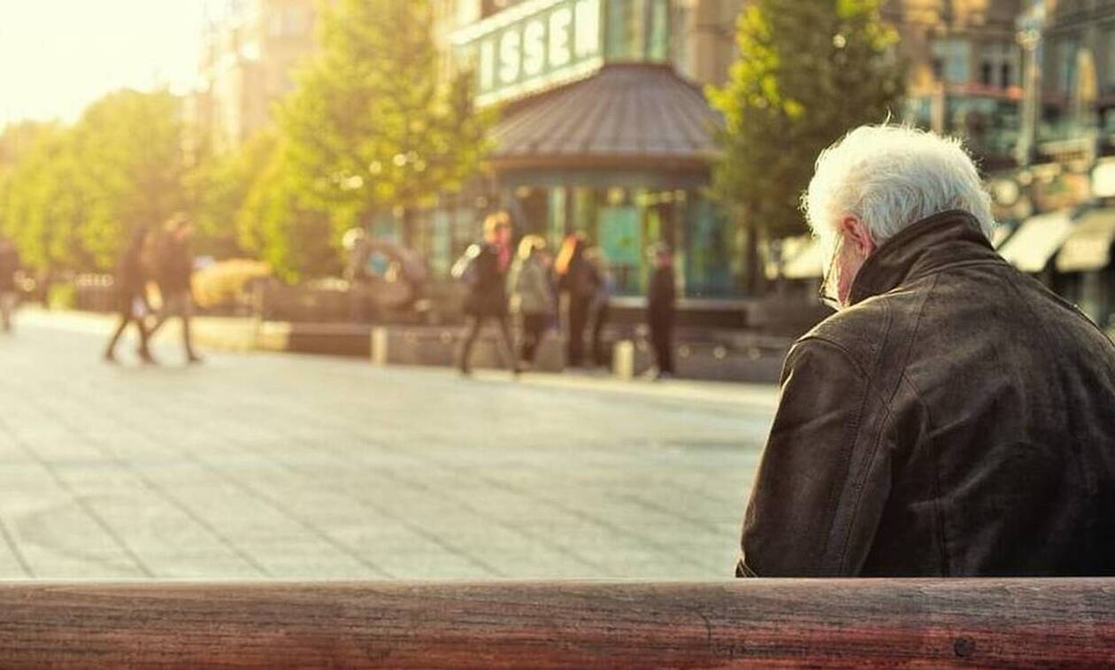 Συνταξιούχοι: Τι κίνδυνο διατρέχουν όσοι δεν δηλώσουν ότι εργάζονται