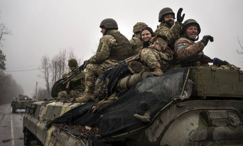 Πόλεμος στην Ουκρανία: Πάνω από 620.000 έχουν επιστρέψει για να αντιμετωπίσουν τη Ρωσία