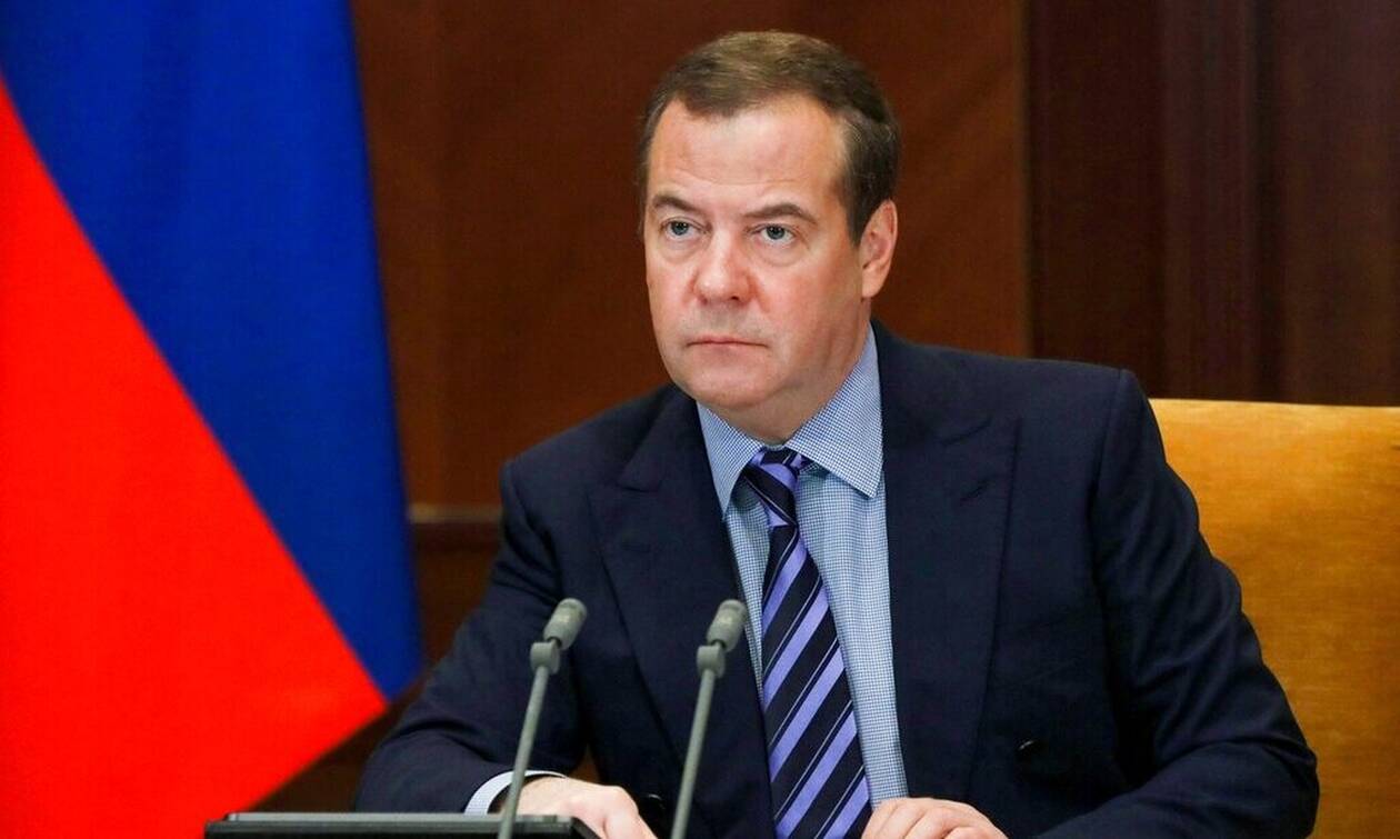 Ντμίτρι Μεντβέντεφ: H Ρωσία θα ανταποδώσει τις απελάσεις διπλωματών της από δυτικές κυβερνήσεις