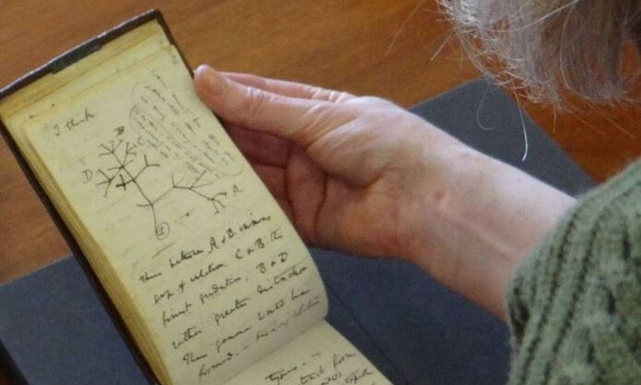 Βρετανία: Επιστράφηκαν μυστηριωδώς στο Κέμπριτζ δύο εξαφανισμένα σημειωματάρια του Δαρβίνου