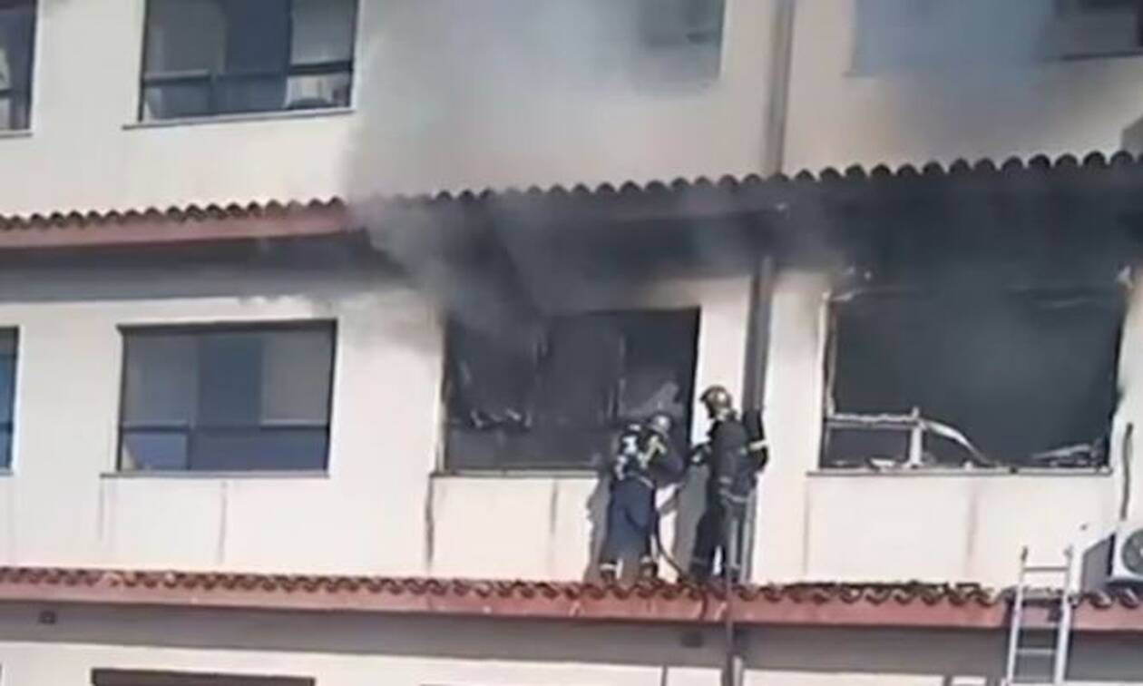 Φωτιά τώρα στο νοσοκομείο Παπανικολάου