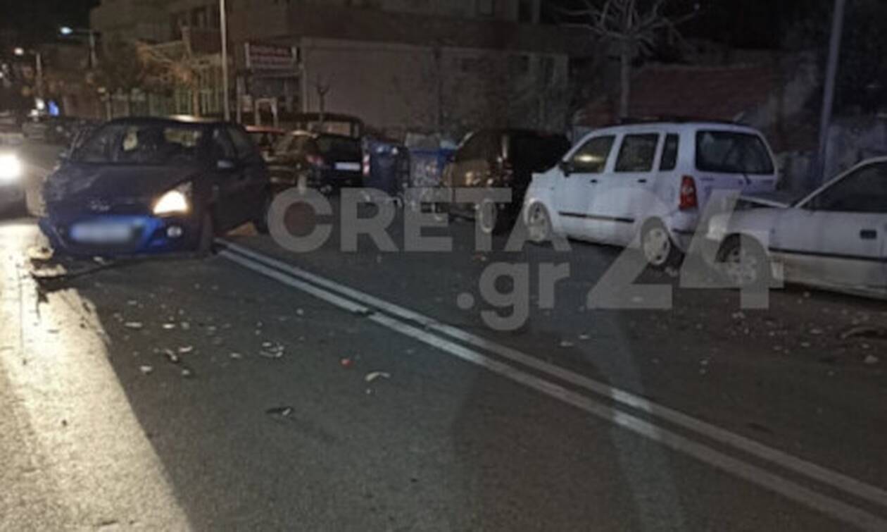 Ηράκλειο: Τρελή πορεία αυτοκινήτου - «Χτύπησε» σταθμευμένα οχήματα, στο νοσοκομείο 24χρονος
