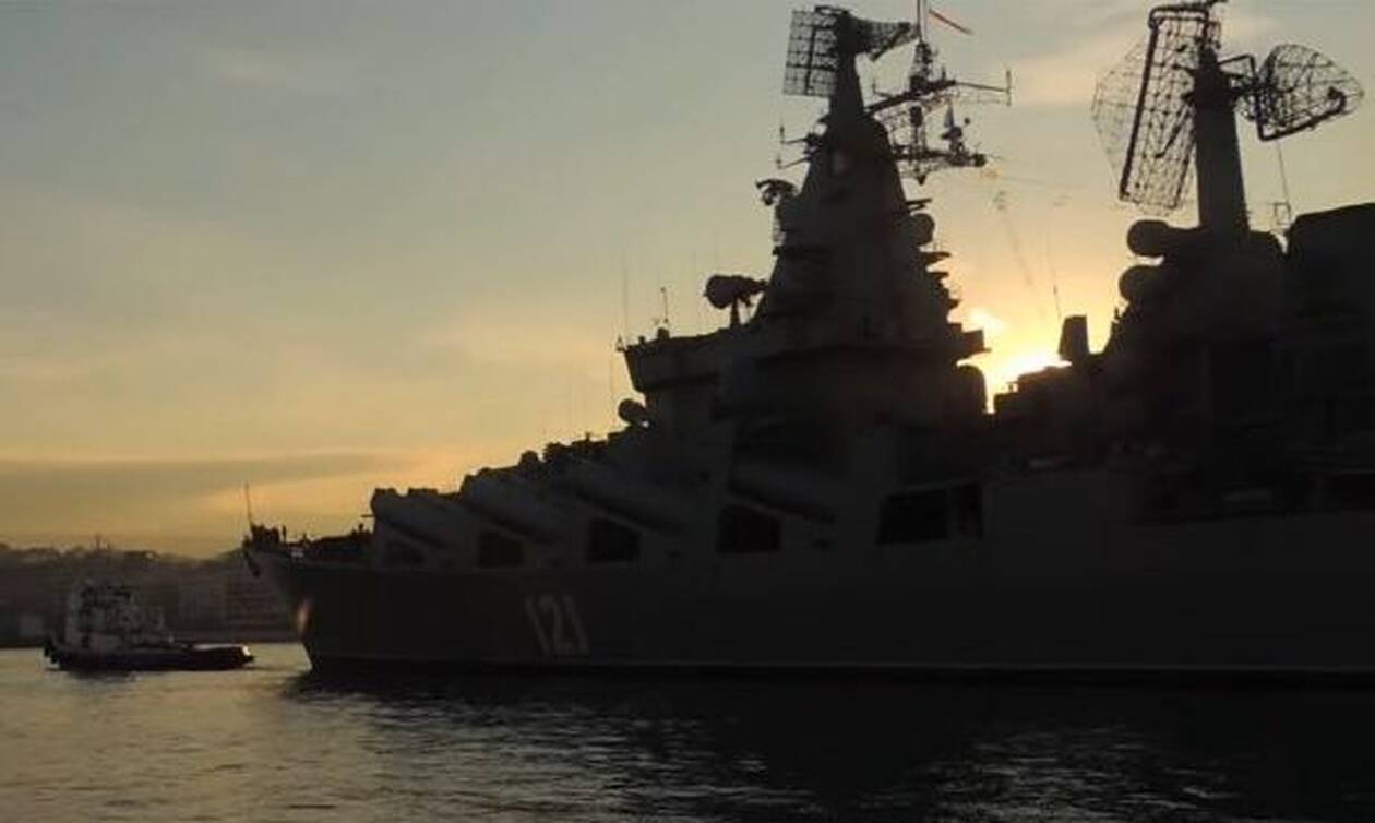 Το ρωσικό μεγαθήριο Moskva όταν «έδενε» στον Πειραιά - Συνέχεια στο θρίλερ στην Ουκρανία με το πλοίο
