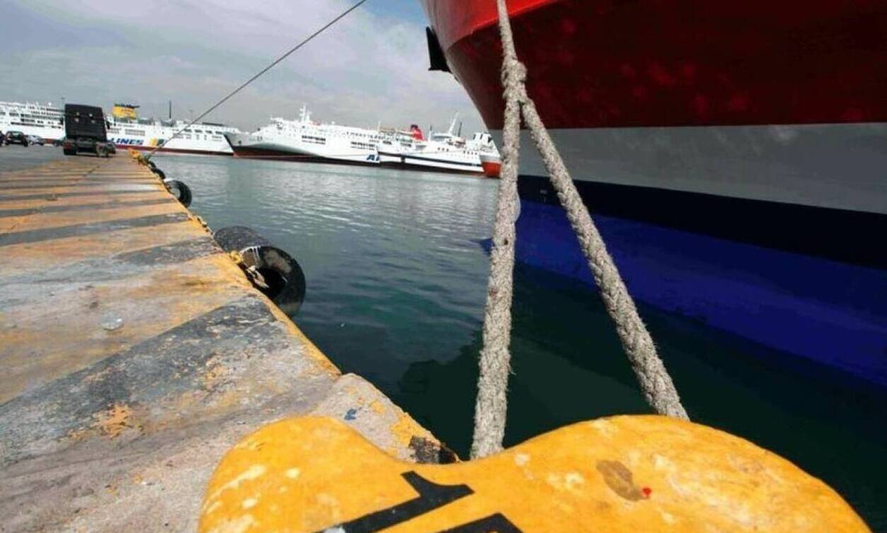Απεργία ΠΝΟ: Δεμένα τα πλοία σε όλα τα λιμάνια την Πρωτομαγιά