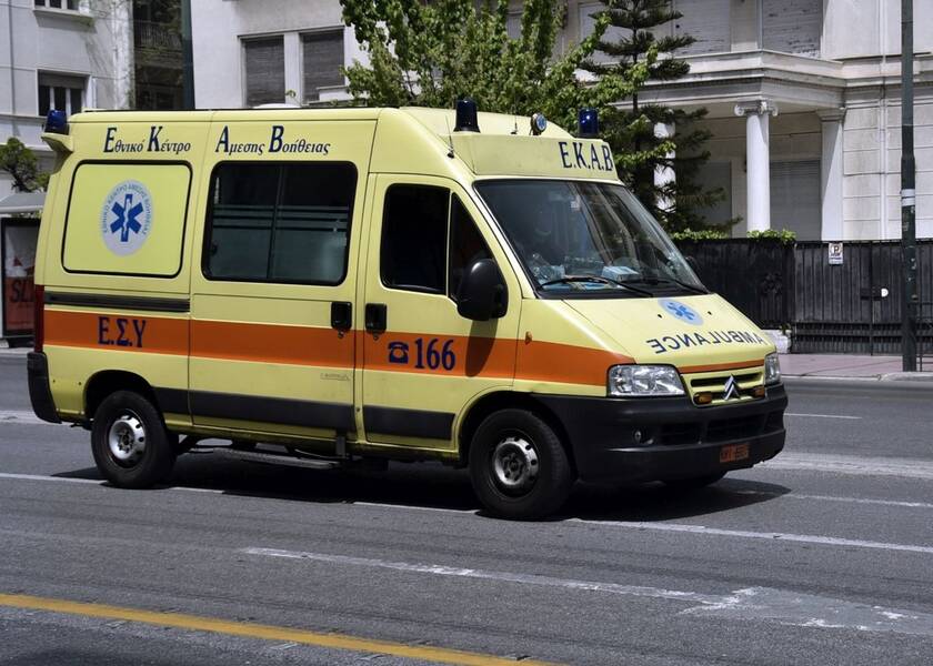 Λάρισα: Τραυματίστηκε γυναίκα σε τροχαίο στο Μεγάλο Μοναστήρι