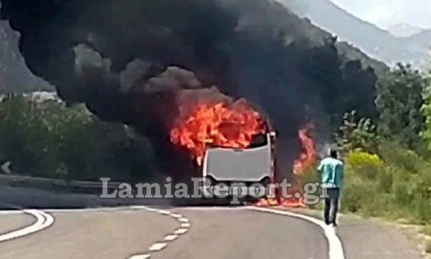 Φθιώτιδα: Λεωφορείο με προσκόπους τυλίχτηκε στις φλόγες εν κινήσει