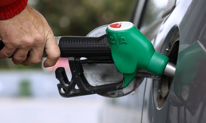 Καύσιμα – Ασμάτογλου στο Newsbomb.gr: «Η τιμή της βενζίνης αυξάνεται και θα συνεχίσει να αυξάνεται»