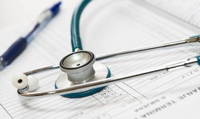 Γιατροί ΕΣΥ: Αντισυνταγματικές οι περικοπές των αποδοχών τους