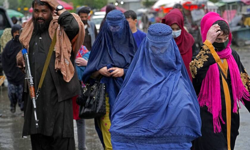 «Οχι» στους περιορισμούς των Ταλιμπάν λένε οι γυναίκες